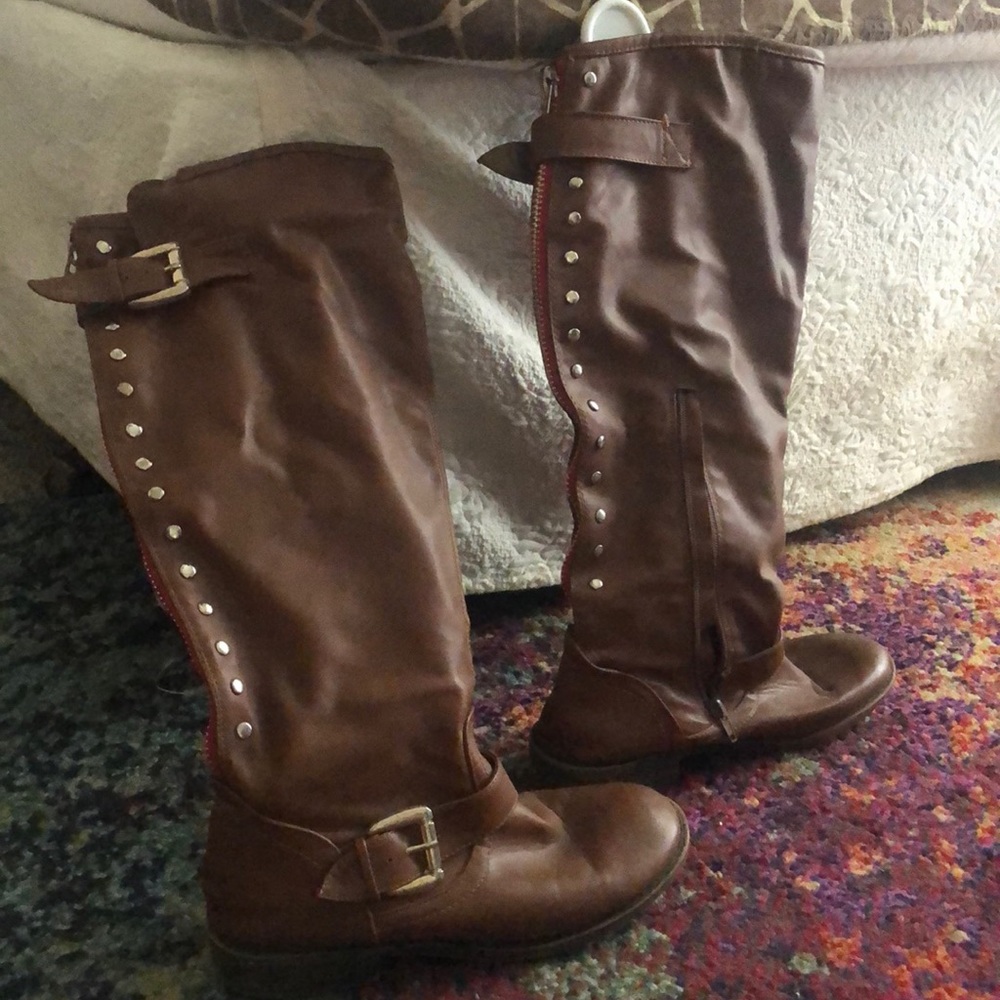 Size 7 under the knee brown boots